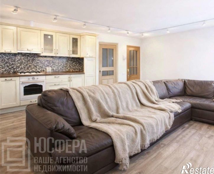 3-комн квартира ул им. Рихарда Зорге, 49,  д. 49
