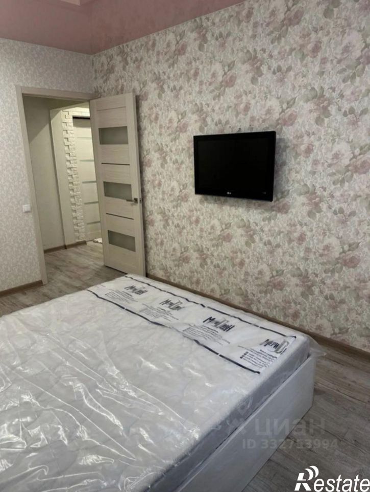 2-комн квартира ул 8-й Воздушной Армии, 19,  д. 19