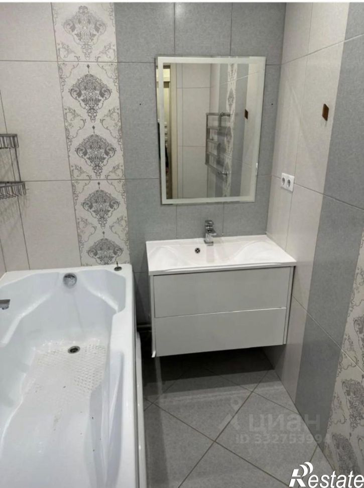 2-комн квартира ул 8-й Воздушной Армии, 19,  д. 19