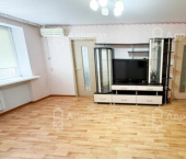 2-комн, 46кв м, этаж 1/4 ул им. Ломакина, 5