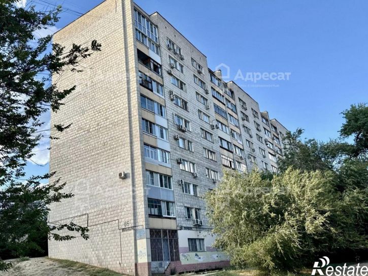 4-комн квартира ул. им. Буханцева,  д.66