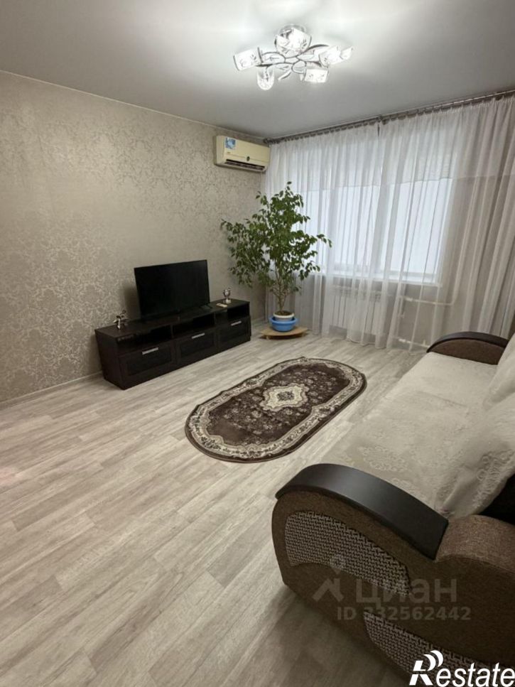 1-комн квартира ул им. Панферова, 6,  д. 6