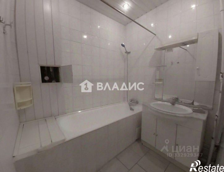 2-комн квартира ул им. Тулака, 8 1,  д. 8 1,  к. 1