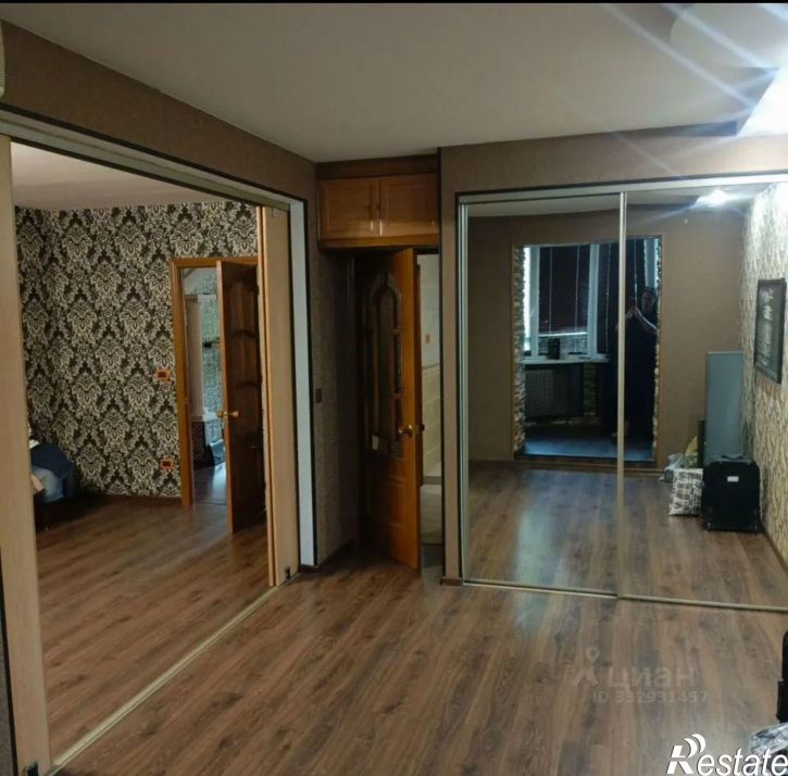 3-комн квартира ул 8-й Воздушной Армии, 15а,  д. 15а