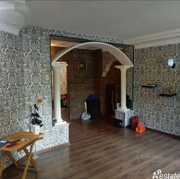 3-комн квартира ул 8-й Воздушной Армии, 15а,  д. 15а