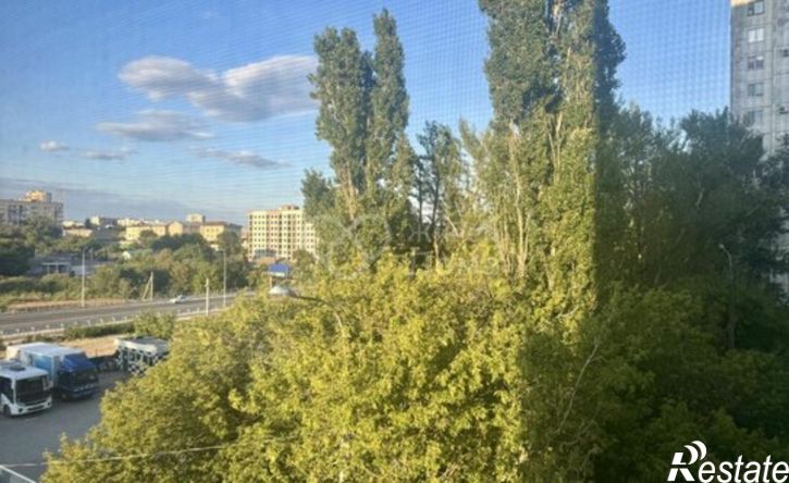 4-комн квартира ул им. Богданова, 1/3,  д. 1/3