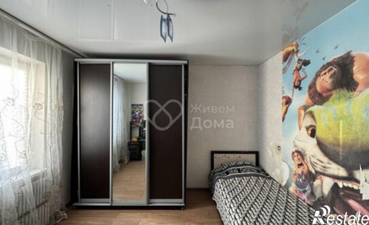 4-комн квартира ул им. Богданова, 1/3,  д. 1/3