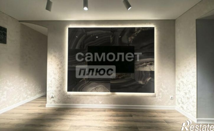 2-комн квартира ул 8-й Воздушной Армии, 19,  д. 19