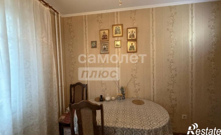 4-комн квартира улица имени Ивана Морозова, 9