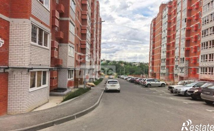 1-комн квартира улица 70-летия Победы, 38