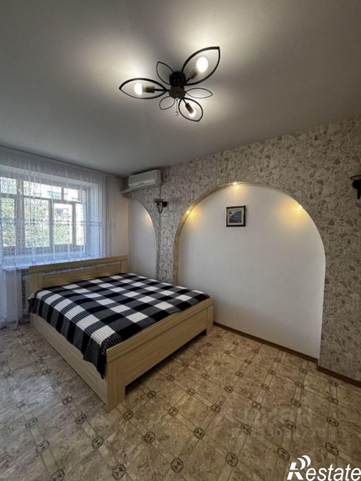 3-комн квартира ул им. Елисеева, 8,  д. 8