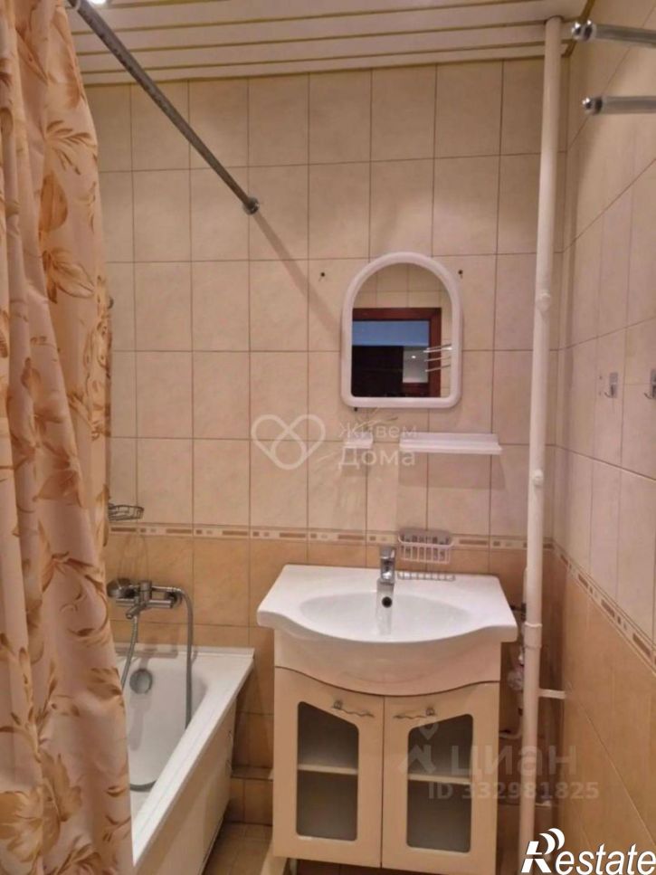 3-комн квартира ул Шекснинская, 32,  д. 32