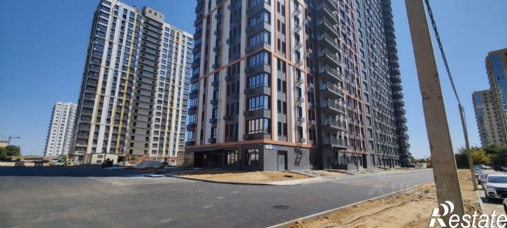 4-комн квартира в новом доме район Семь Ветров