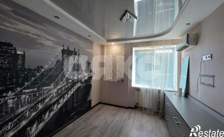 3-комн квартира Волгоград, Рионская улица, 5