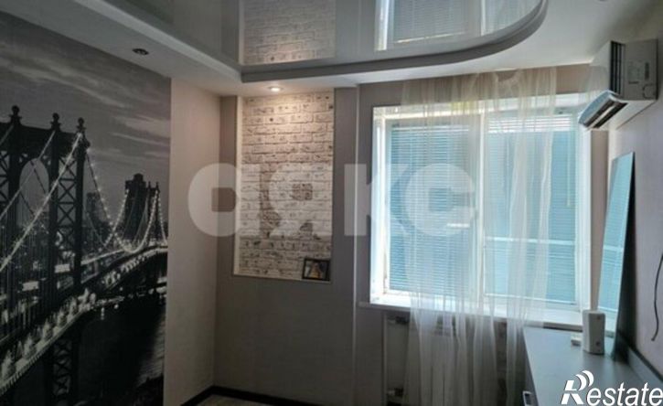3-комн квартира Волгоград, Рионская улица, 5