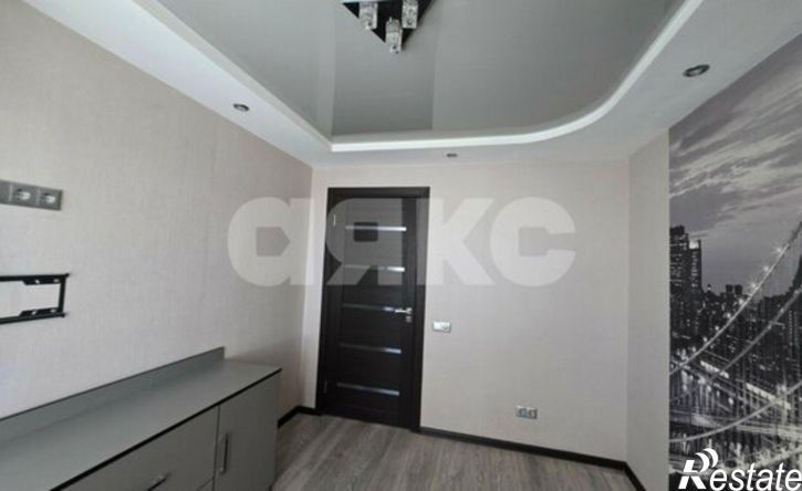 3-комн квартира Волгоград, Рионская улица, 5