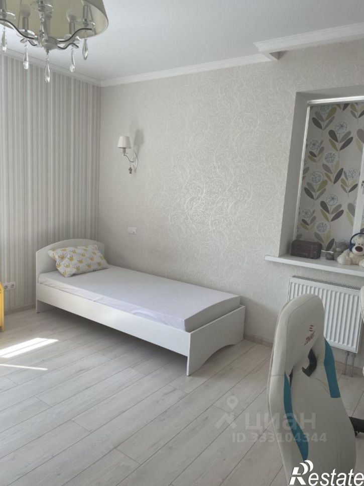 3-комн квартира Волгоград, Пугачёвская улица, 16