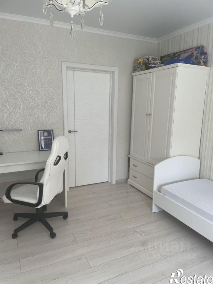 3-комн квартира Волгоград, Пугачёвская улица, 16
