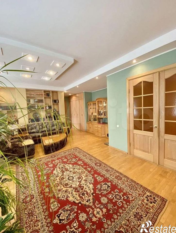 3-комн квартира Комсомольская, 10
