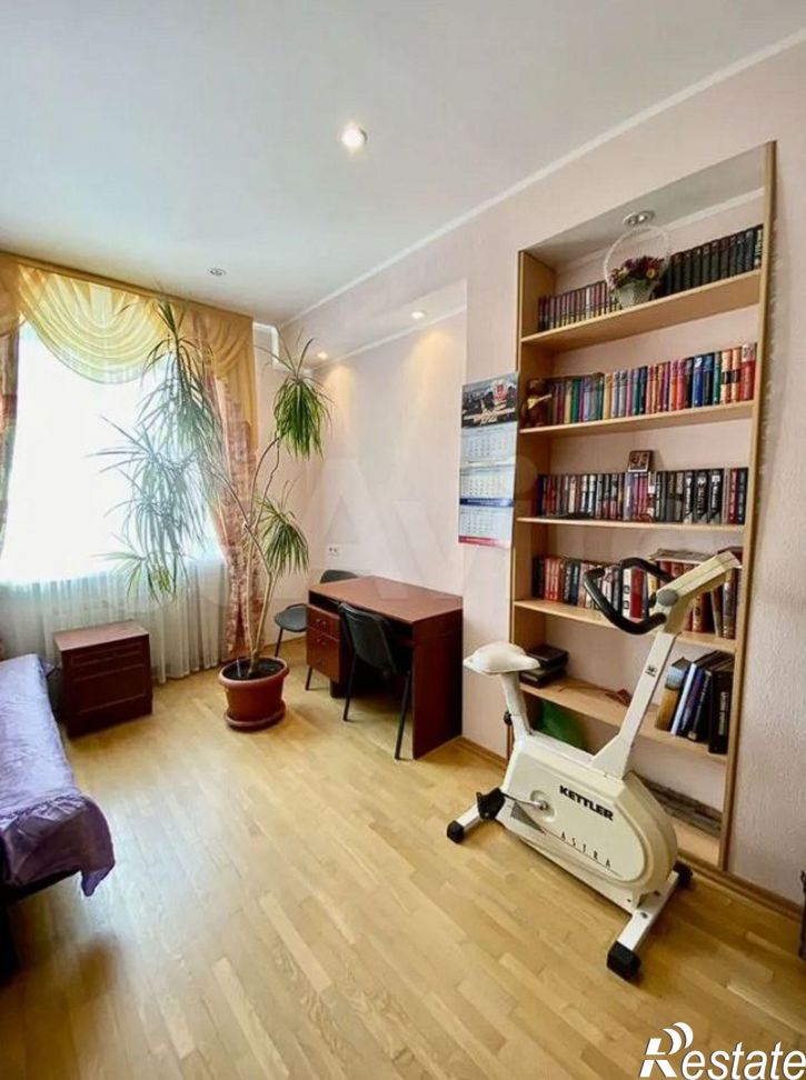3-комн квартира Комсомольская, 10