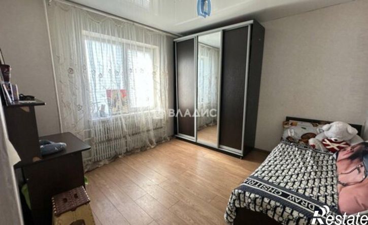 4-комн квартира ул им. Богданова, 1/3,  д. 1/3