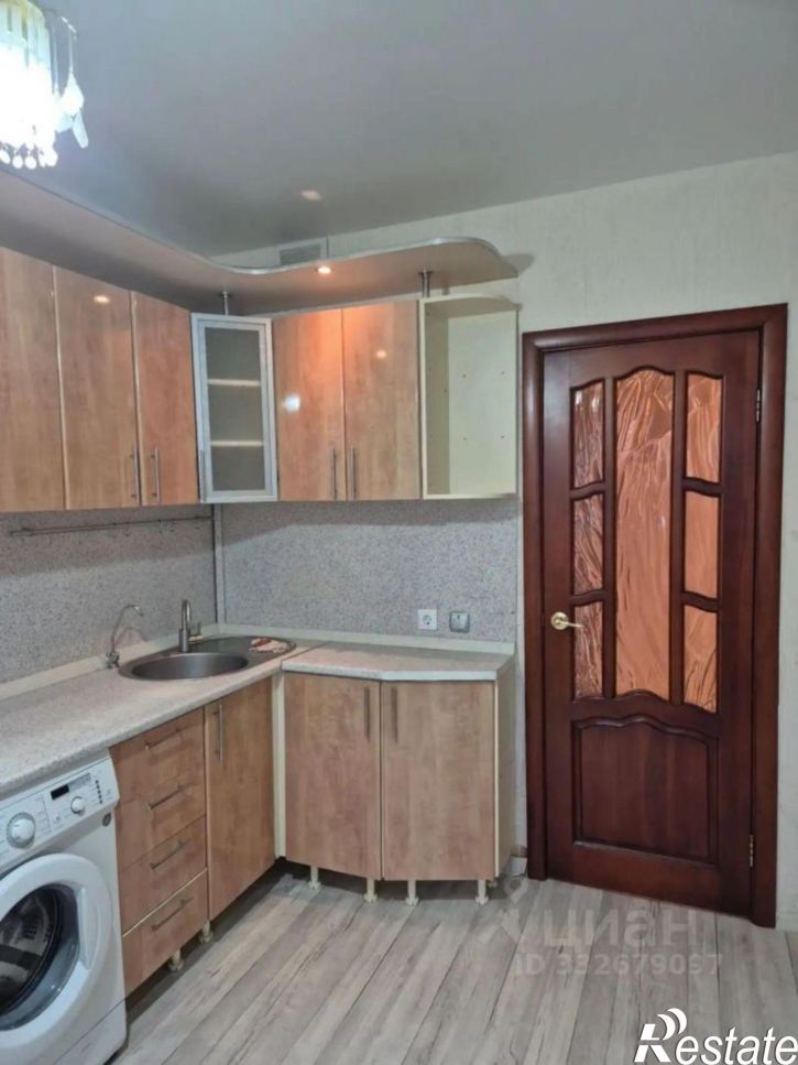 3-комн квартира ул Шекснинская, 32,  д. 32