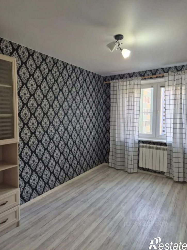 3-комн квартира ул Шекснинская, 32,  д. 32