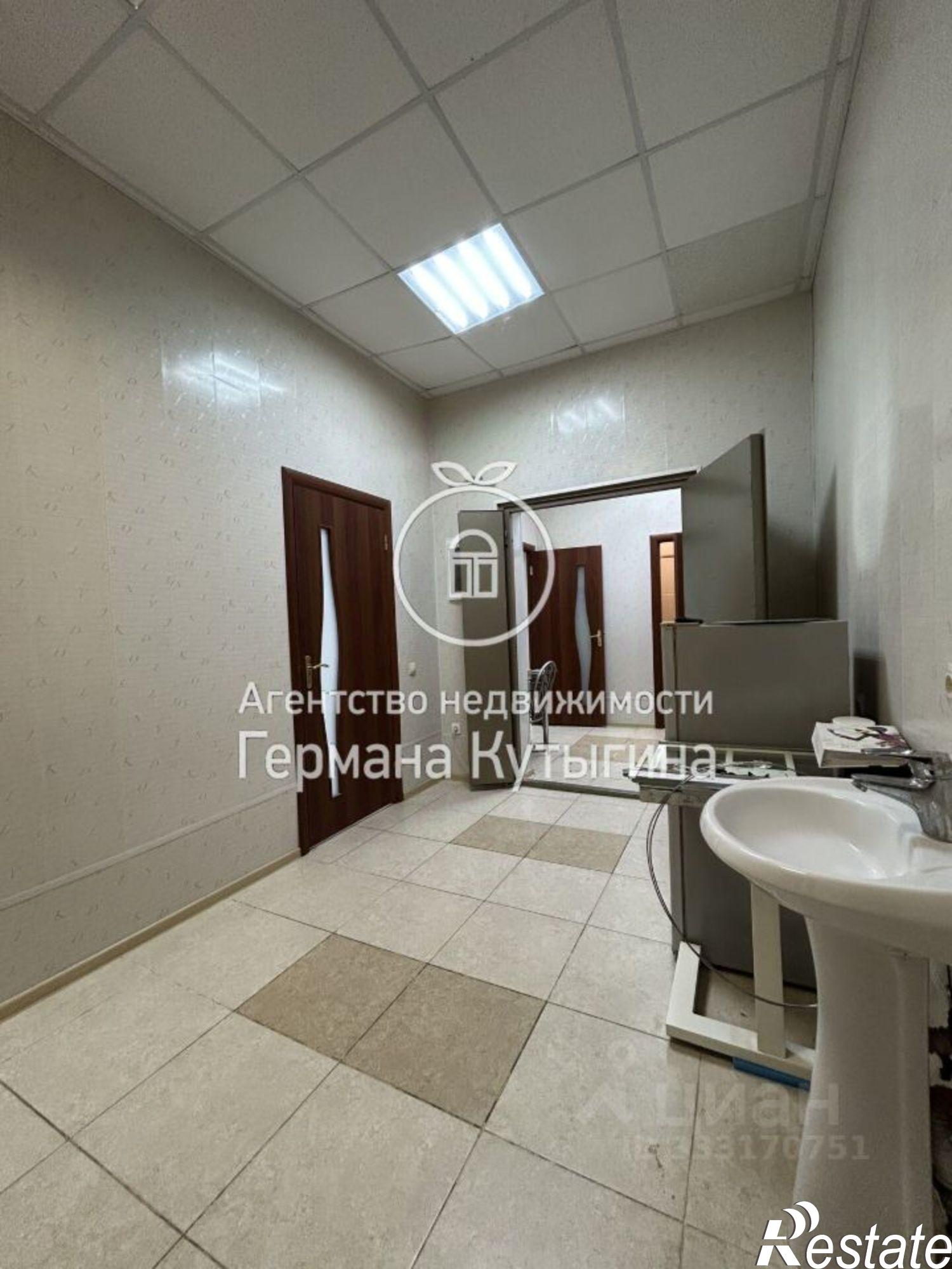 Купить офис, помещение под офис за 17 393 500 рублей на ул им. маршала Чуйкова, 55