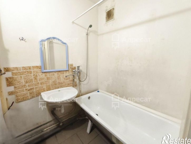 2-комн квартира ул. Комарова,  д.79
