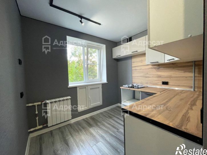 2-комн квартира ул. 64-й Армии,  д.22