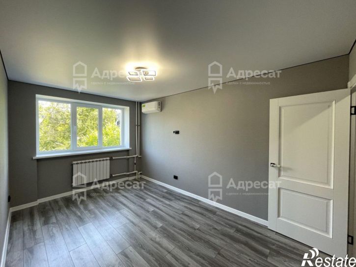 2-комн квартира ул. 64-й Армии,  д.22