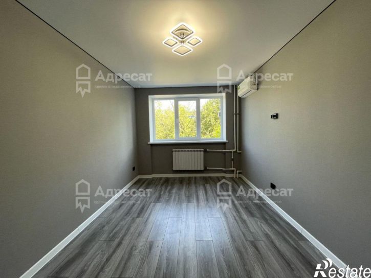 2-комн квартира ул. 64-й Армии,  д.22