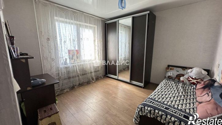 4-комн квартира ул им. Богданова, 1/3,  д. 1/3