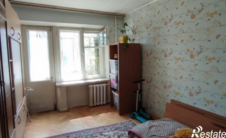 4-комн квартира ул 51-й Гвардейской, 37,  д. 37
