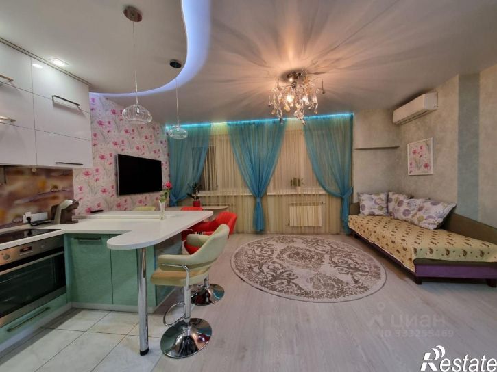 3-комн квартира ул Новороссийская, 8,  д. 8