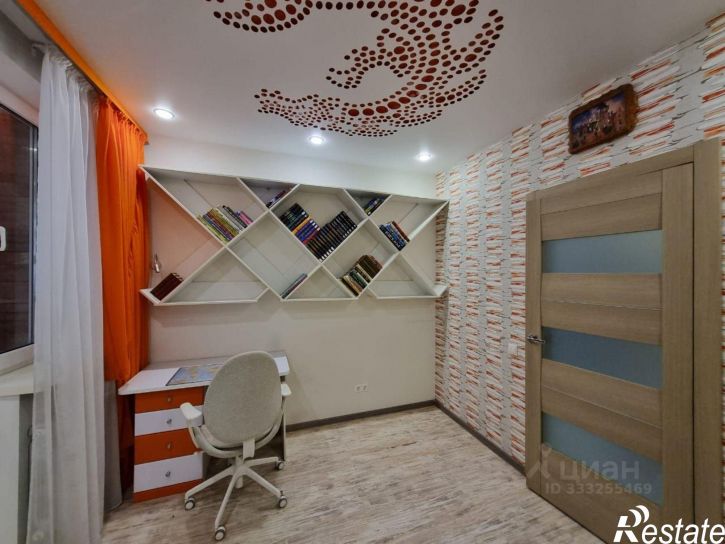 3-комн квартира ул Новороссийская, 8,  д. 8