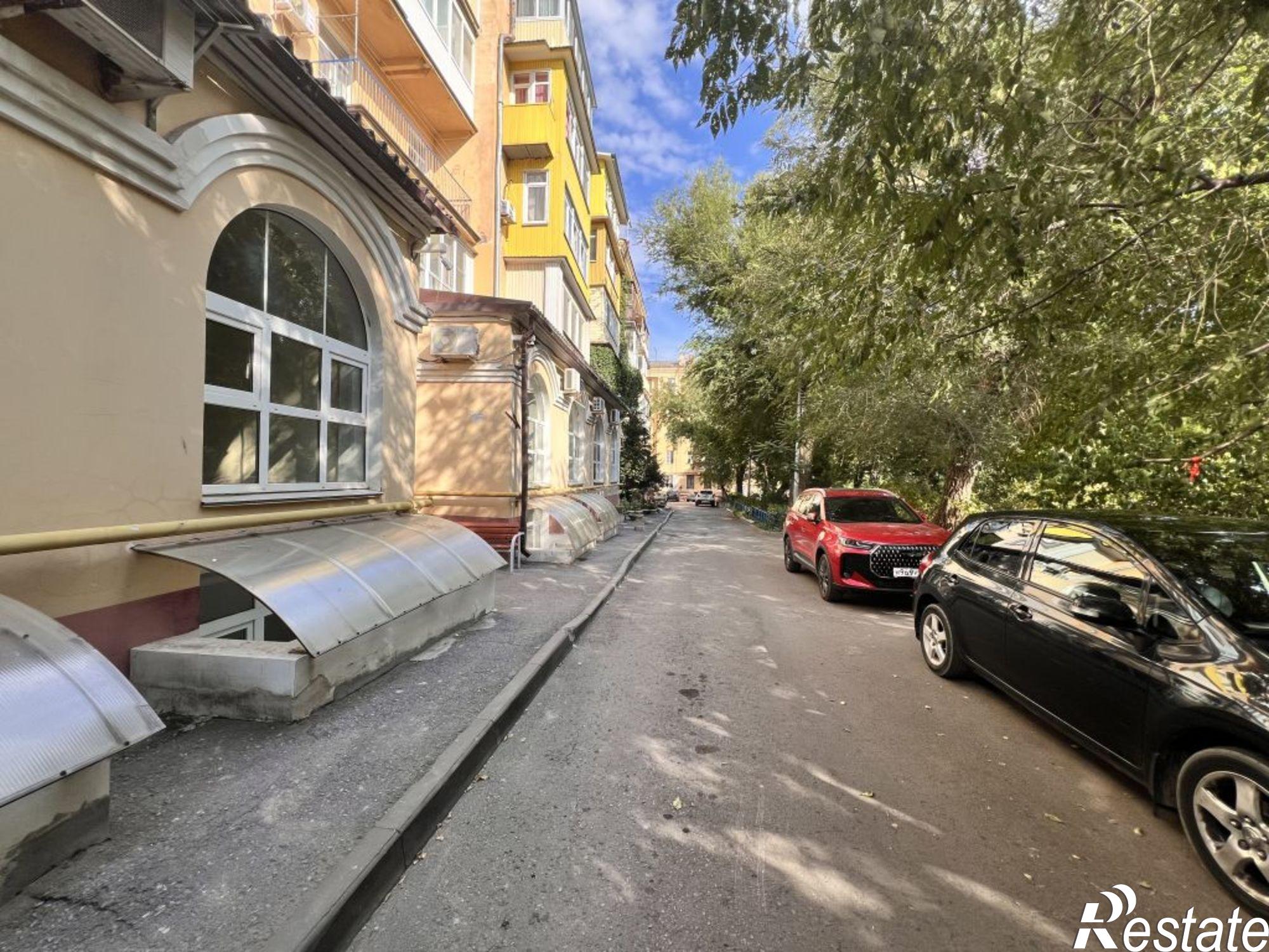 Купить квартиру за 10 000 000 рублей на им. Гагарина, 7