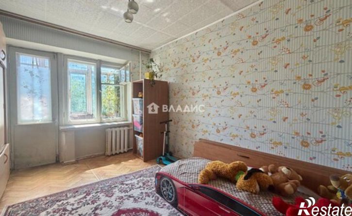 4-комн квартира ул 51-й Гвардейской, 37,  д. 37
