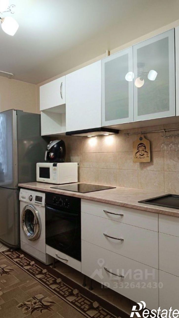 2-комн квартира ул Космонавтов, 61,  д. 61
