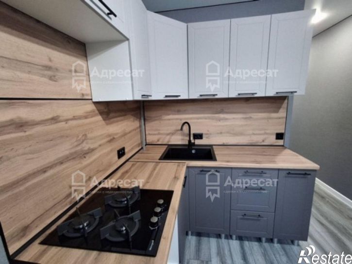 2-комн квартира ул. 64-й Армии,  д.22