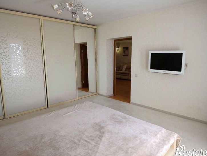5-комн квартира ул Ангарская, 71б,  д. 71б