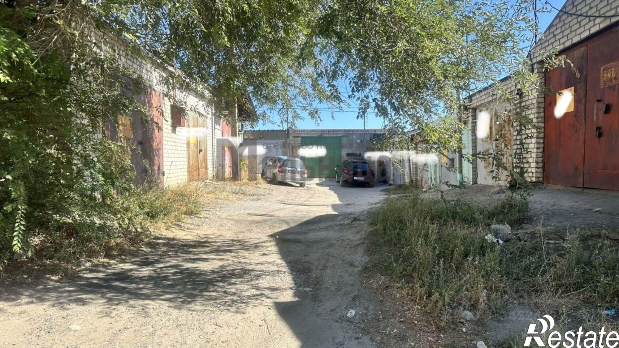 Купить гараж, место в паркинге за 1 150 000 рублей на ул Эльтонская, 96