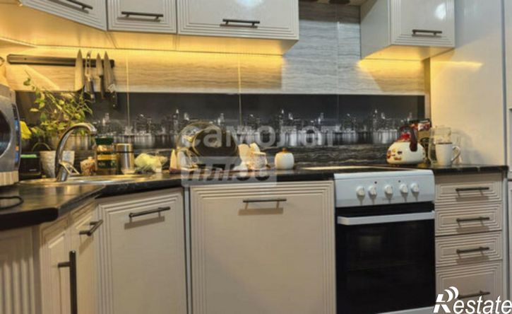 2-комн квартира улица Академика Комарова, 68А
