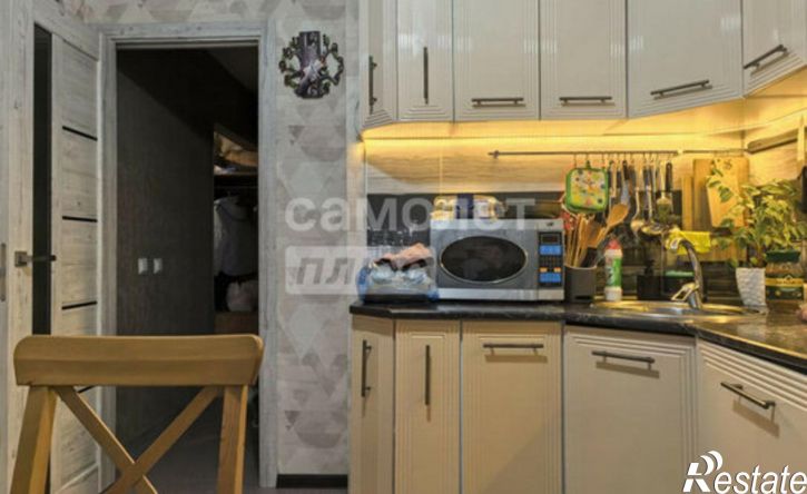 2-комн квартира улица Академика Комарова, 68А