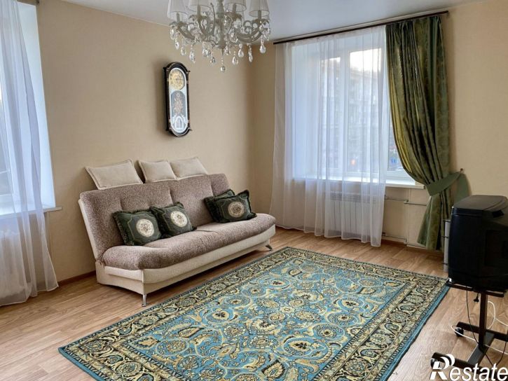3-комн квартира ул Комсомольская, 8,  д. 8