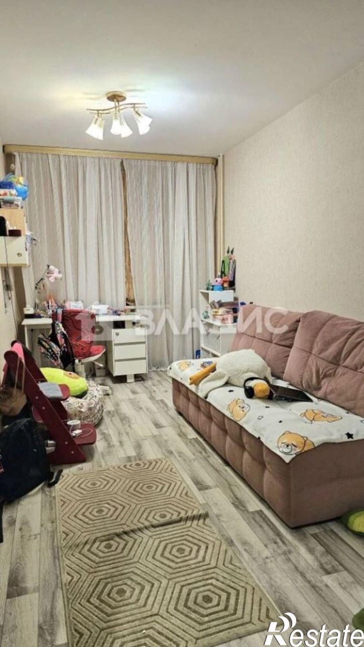 4-комн квартира Новороссийская улица, 67А,  д. 67А