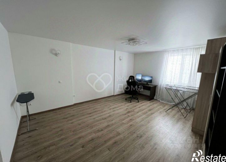 2-комн квартира улица Циолковского, 37,  д. 37