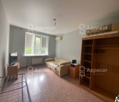 комната 53 кв м ул. Атласова,  д.4