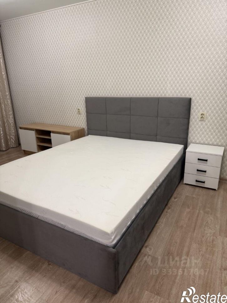 2-комн квартира улица Гороховцев, 8,  д. 8
