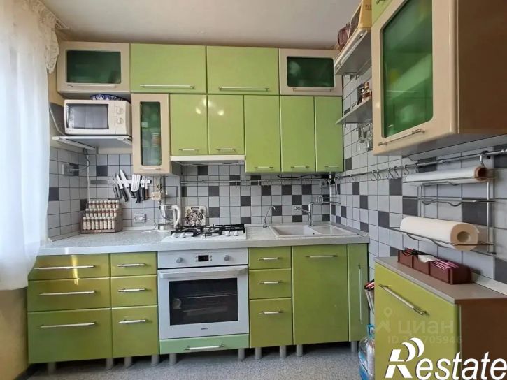 3-комн квартира Удмуртская улица, 93,  д. 93